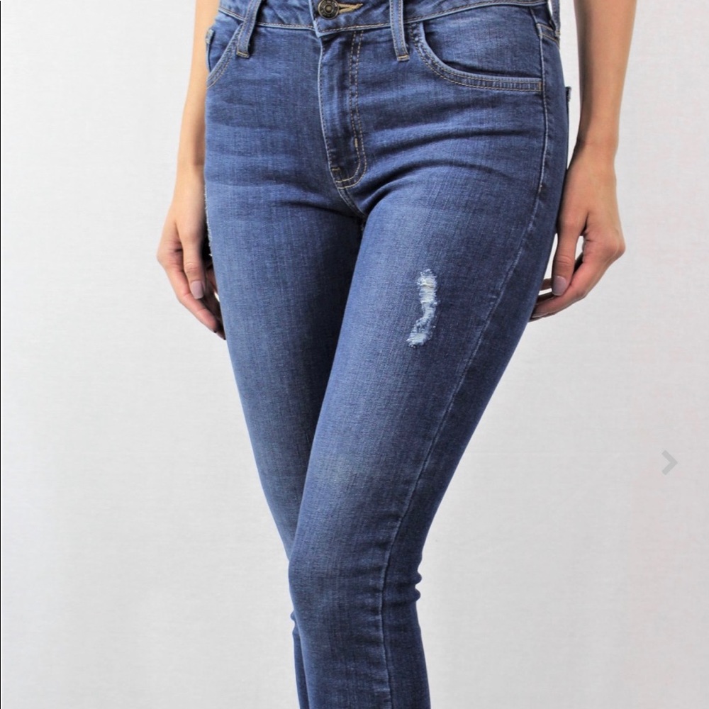 Distressed Jeans - Picture 4 of 4